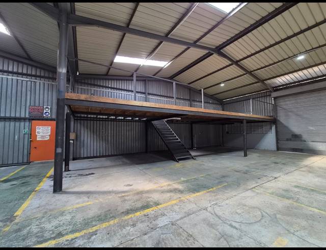600M² WAREHOUSE TO LET IN WADEVILLE